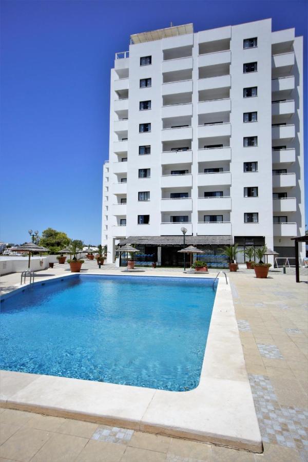 Sea View Apartment - 3 Swimming Pool & Fitness Albufeira Eksteriør bilde