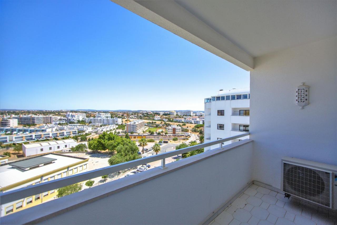 Sea View Apartment - 3 Swimming Pool & Fitness Albufeira Eksteriør bilde